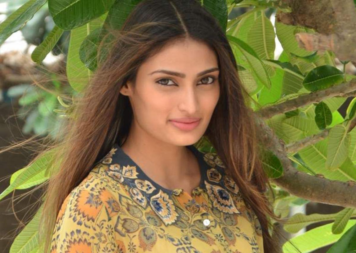 Athiya Shetty a big fan of Ranveer